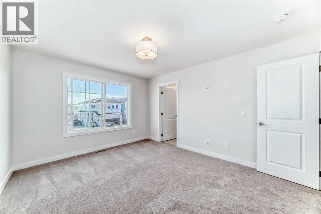 54 Homestead Common NE