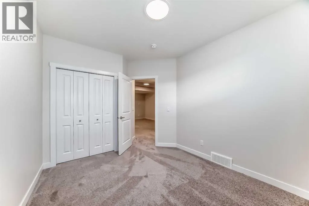 54 Homestead Common NE