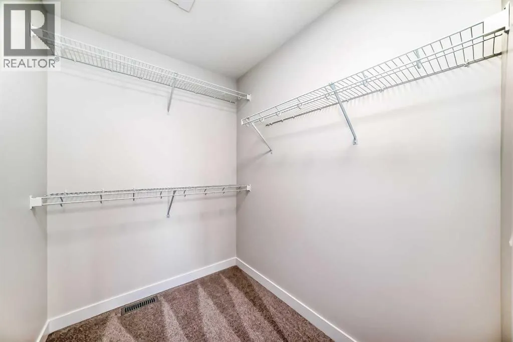 54 Homestead Common NE