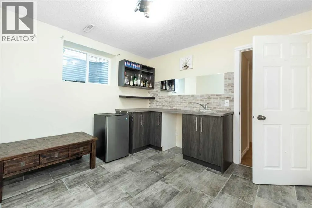 14 Cranfield Crescent SE