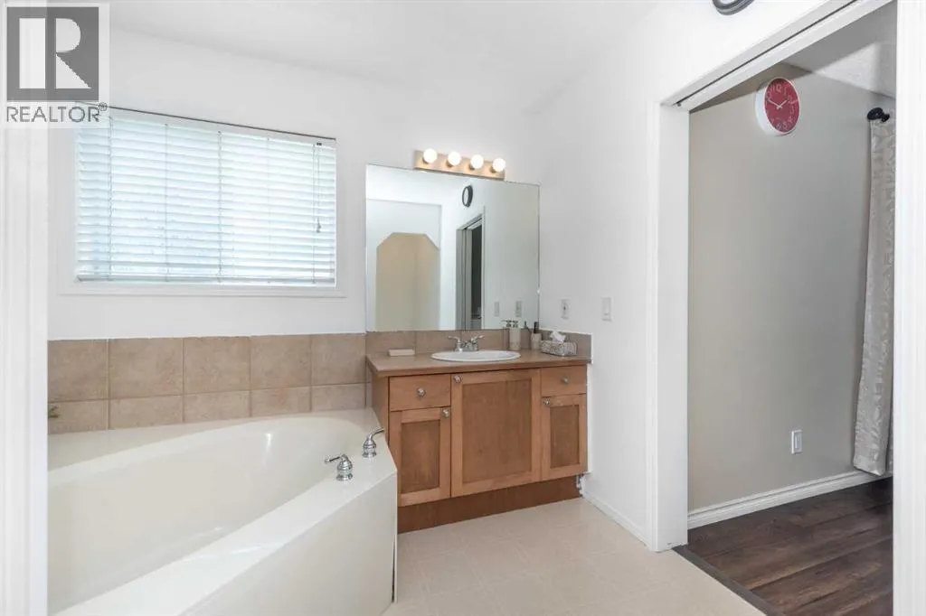 14 Cranfield Crescent SE