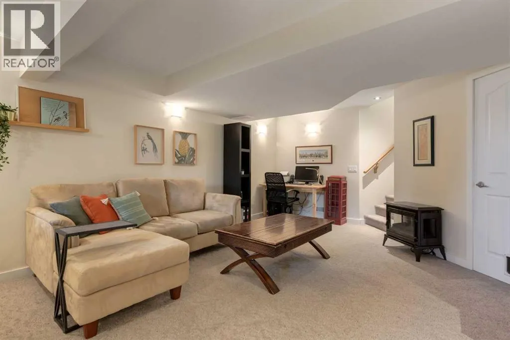 21 Springbank Rise SW