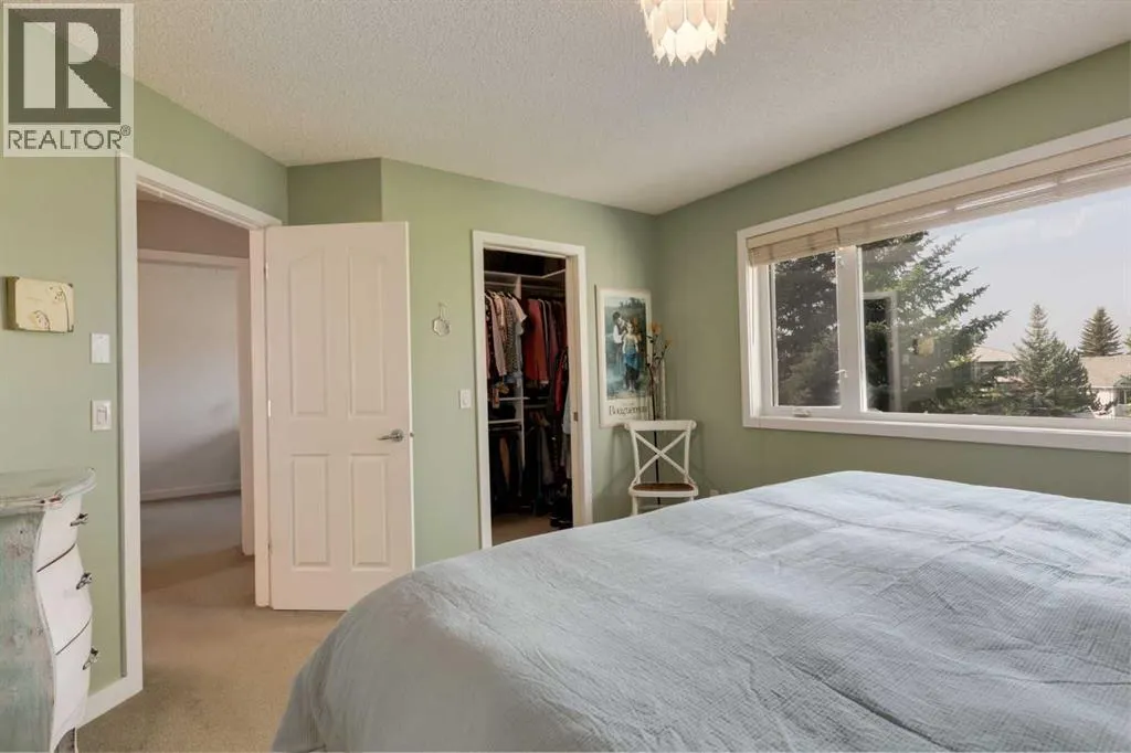 21 Springbank Rise SW