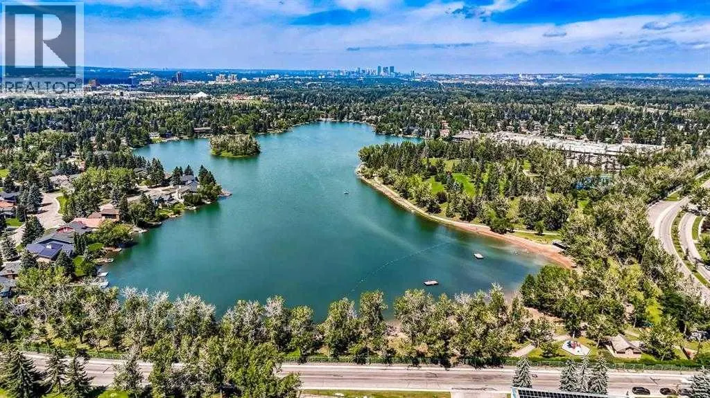 64 Lake Emerald Road SE