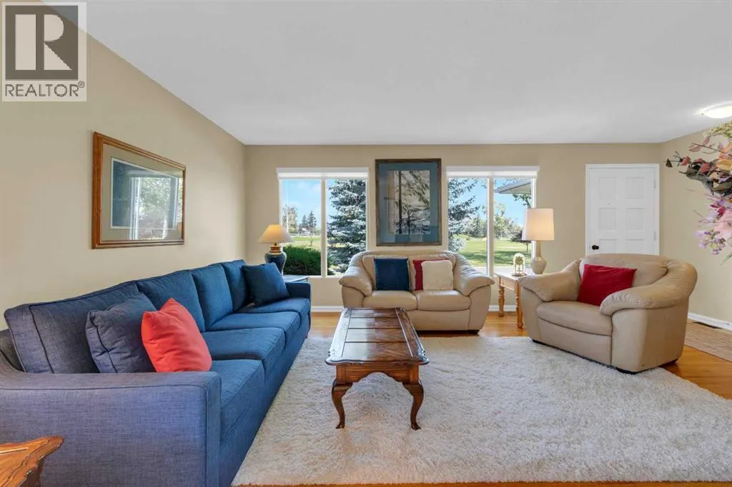 64 Lake Emerald Road SE