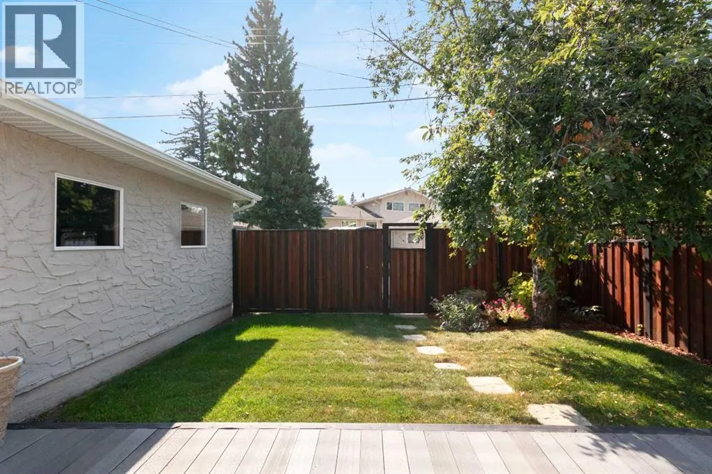 64 Lake Emerald Road SE