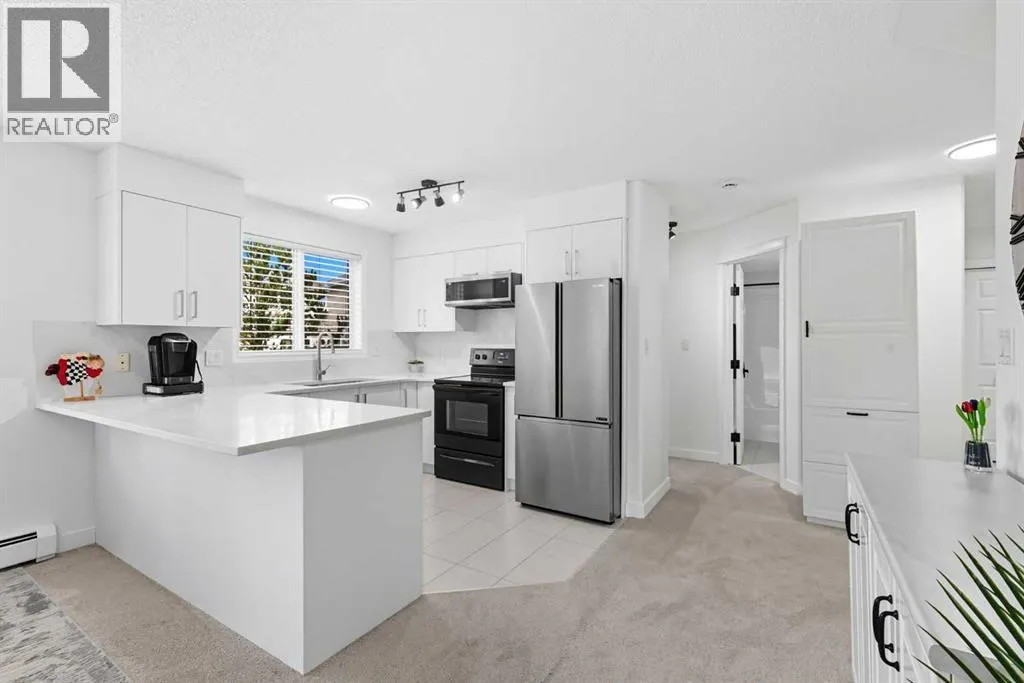 1211, 7451 Springbank Boulevard SW