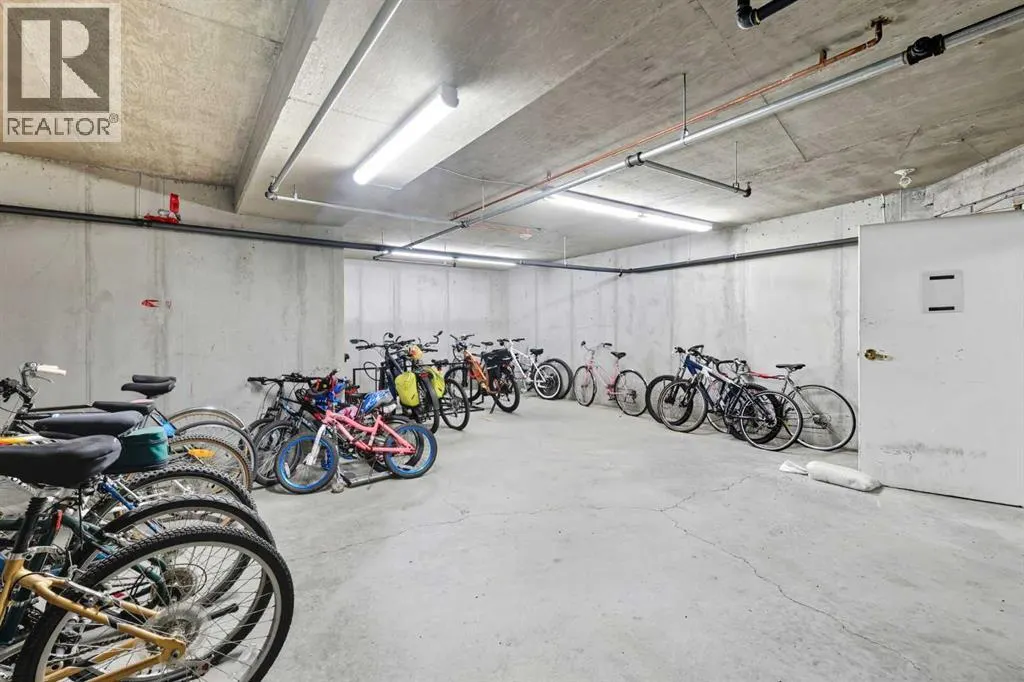 1211, 7451 Springbank Boulevard SW