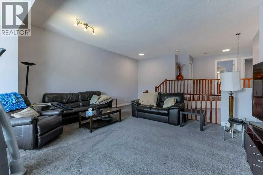 540 Panatella Court NW