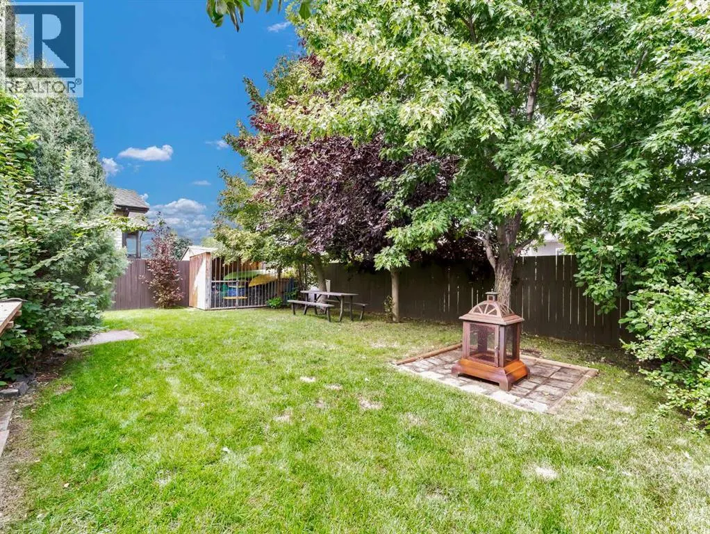 40 Terrace Close NE