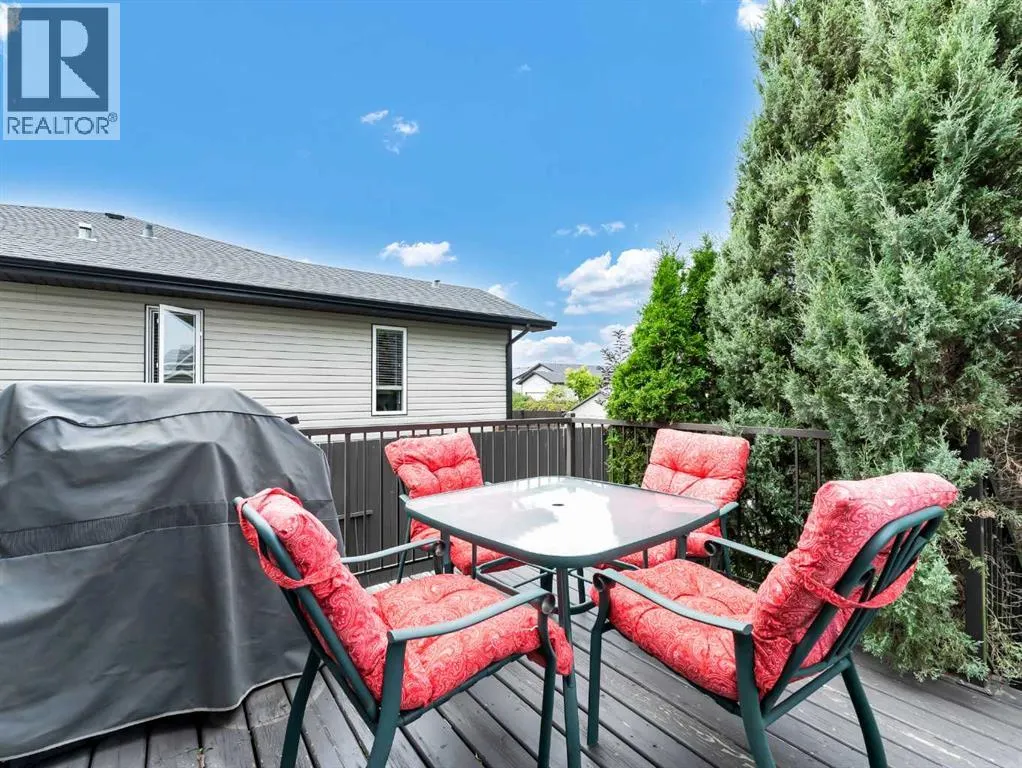 40 Terrace Close NE