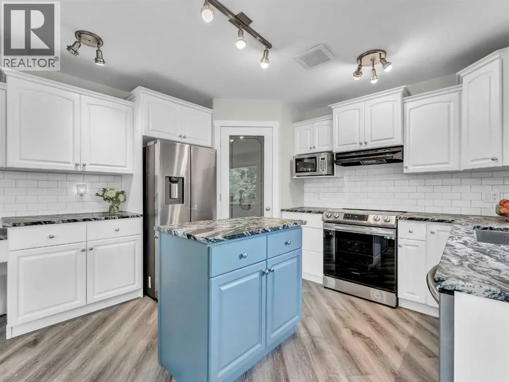 40 Terrace Close NE