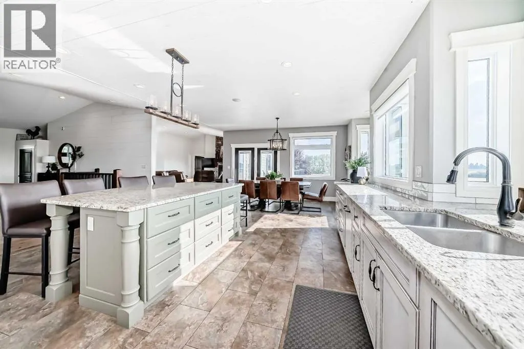 254041 Township Road 435
