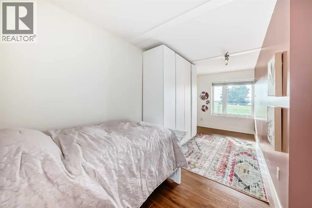 254041 Township Road 435