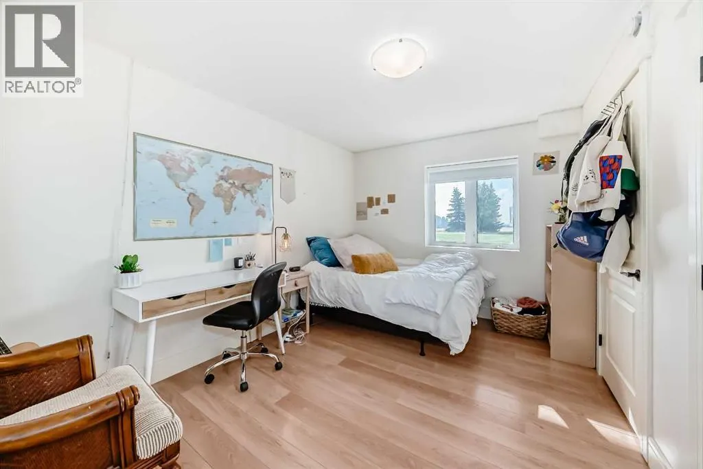 254041 Township Road 435