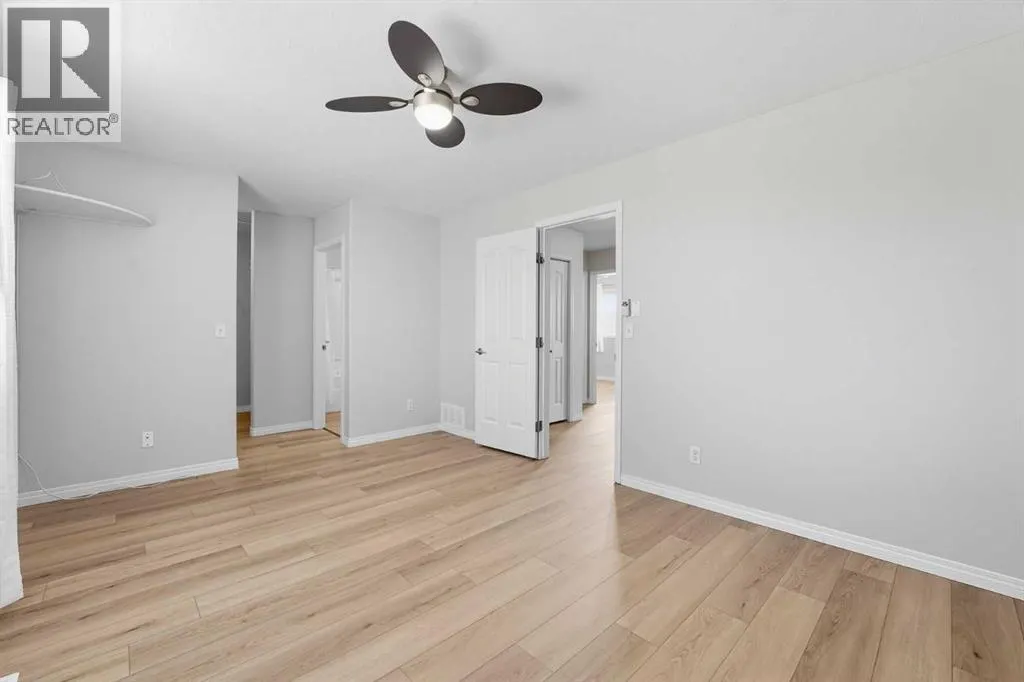 905, 720 Willowbrook Road NW