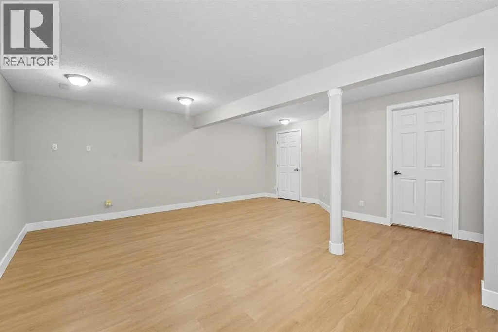 905, 720 Willowbrook Road NW
