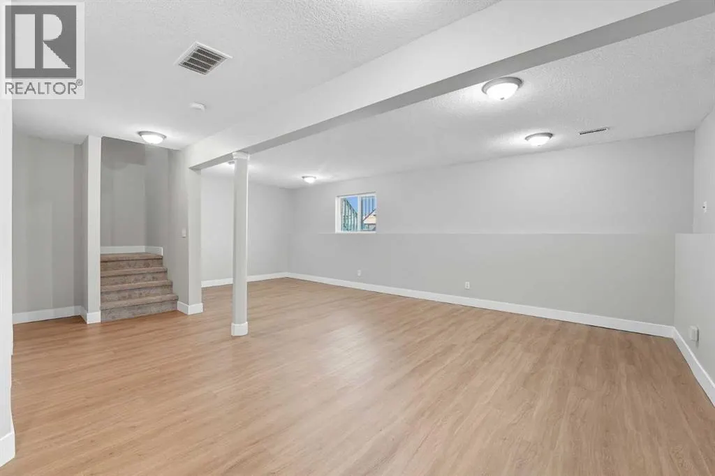 905, 720 Willowbrook Road NW