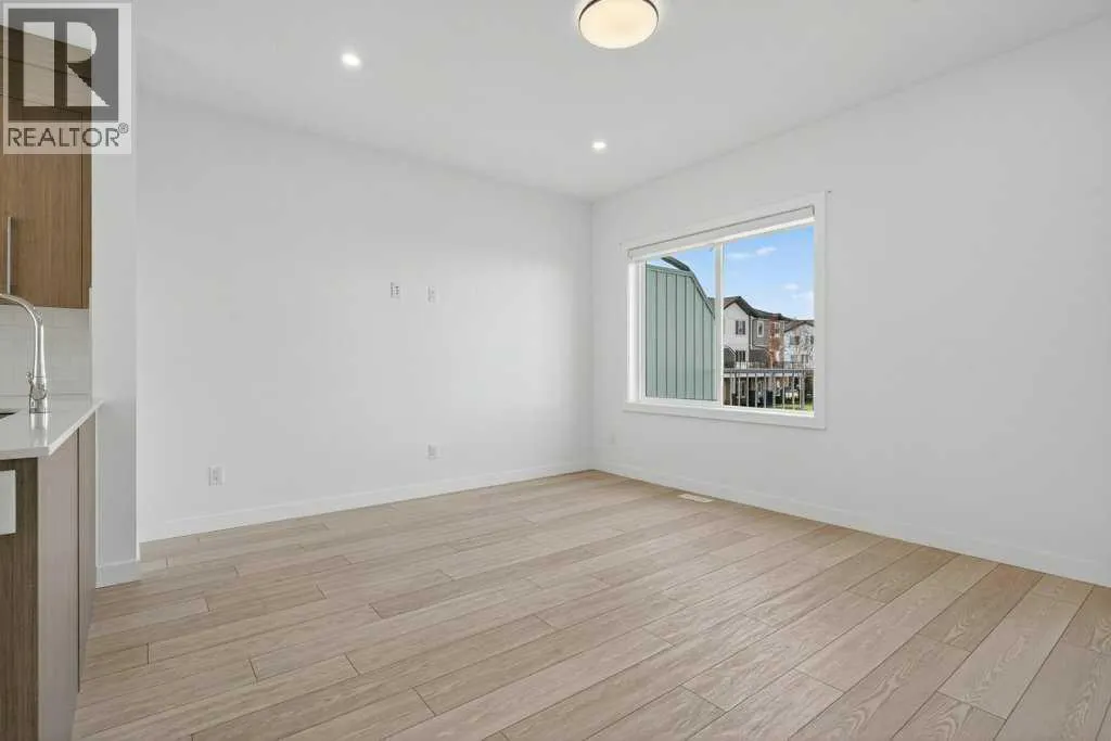 2204, 280 Chelsea Road