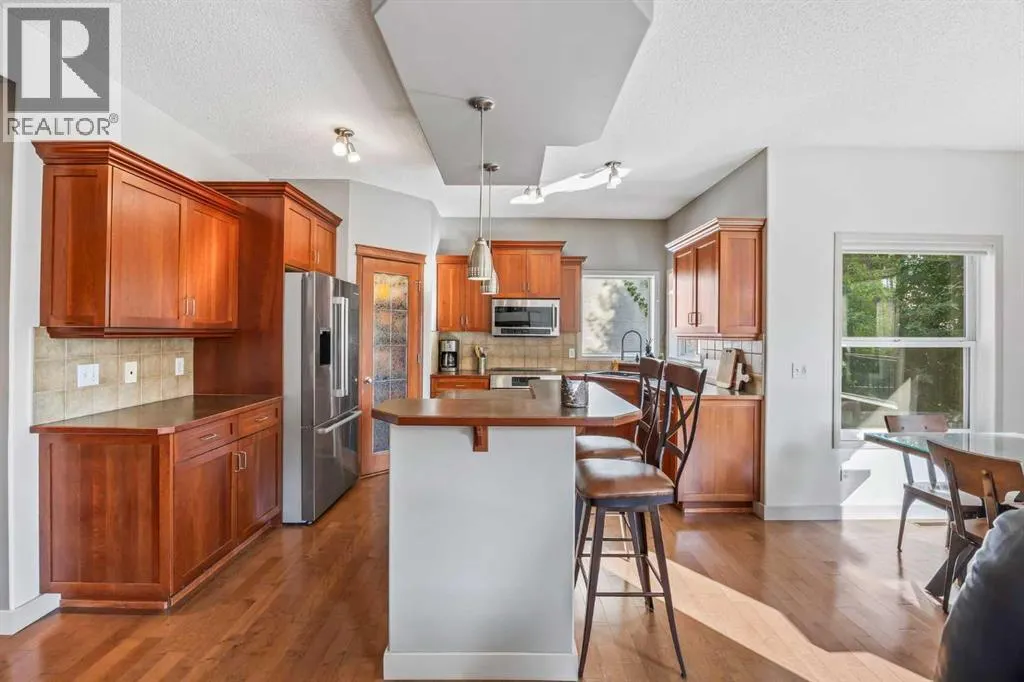 974 Tuscany Drive NW