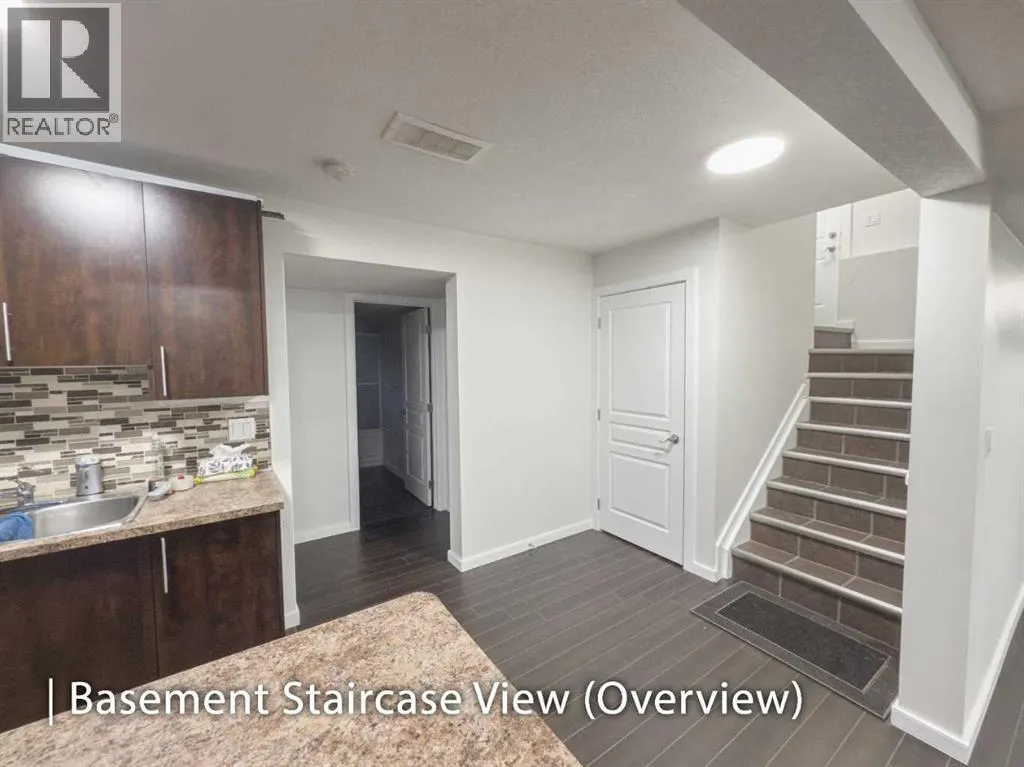 59 Redstone Park NE