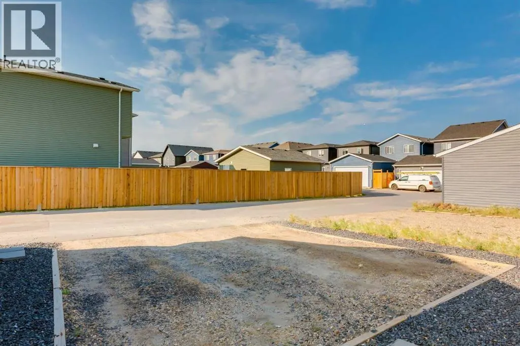311 Livingston View NW