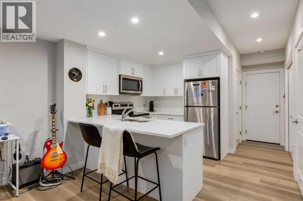 311 Livingston View NW