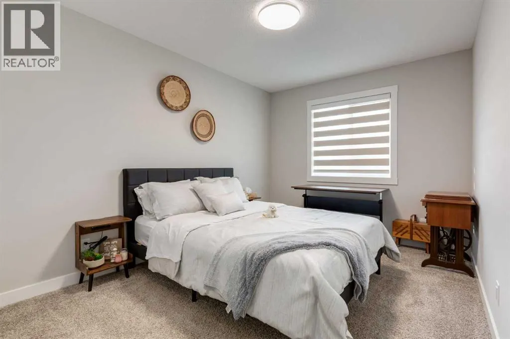 311 Livingston View NW