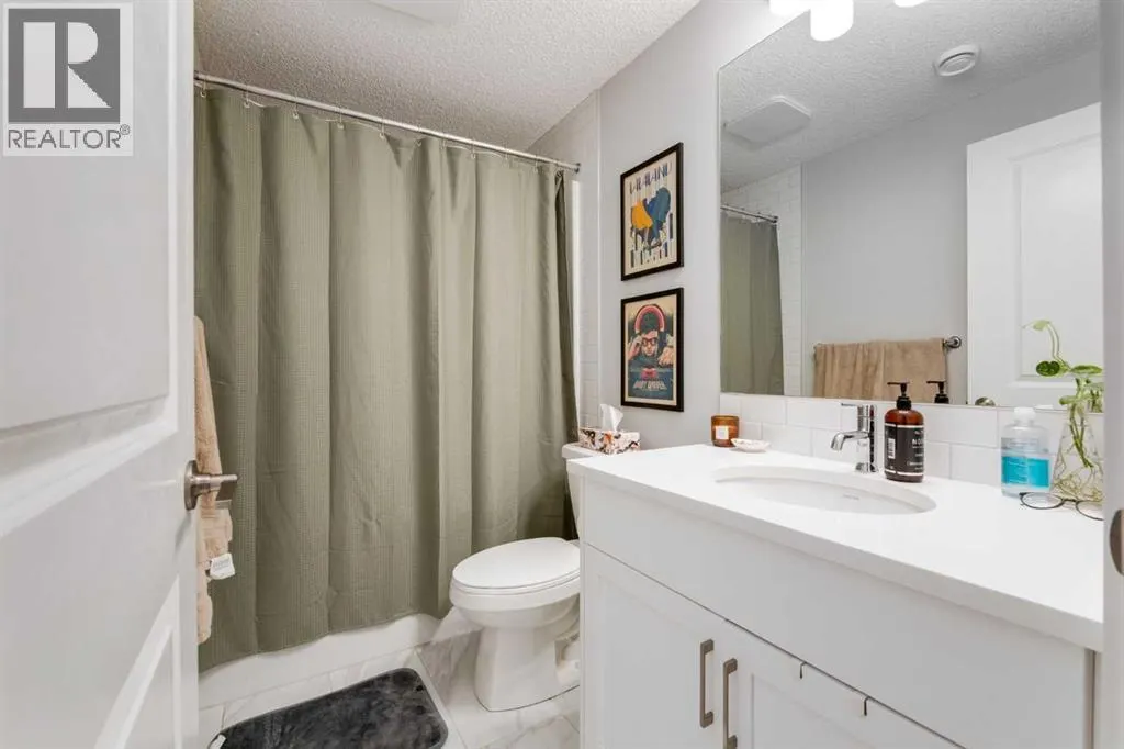 311 Livingston View NW