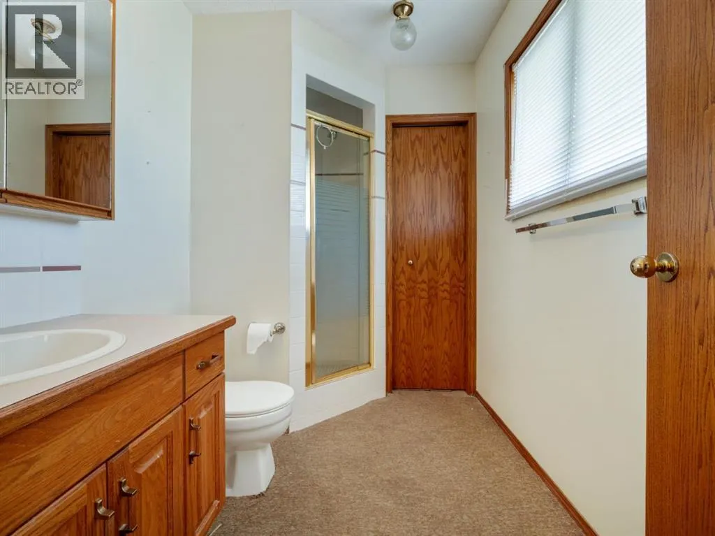 87 Edgewood Boulevard W