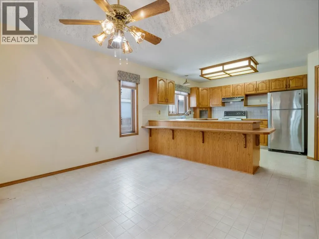 87 Edgewood Boulevard W