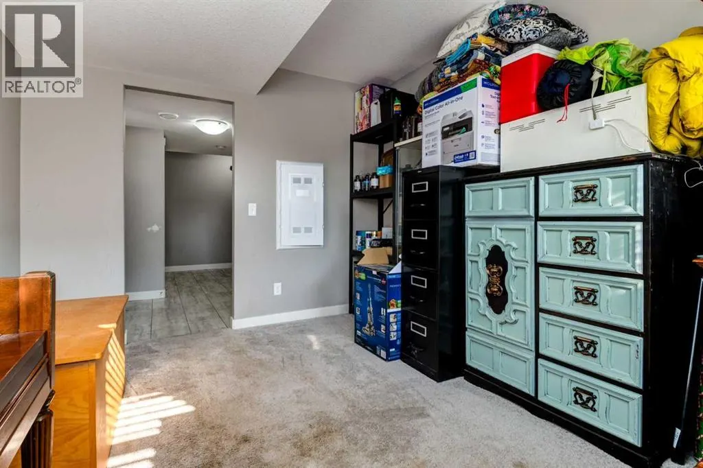 737 Skyview Ranch Grove NE