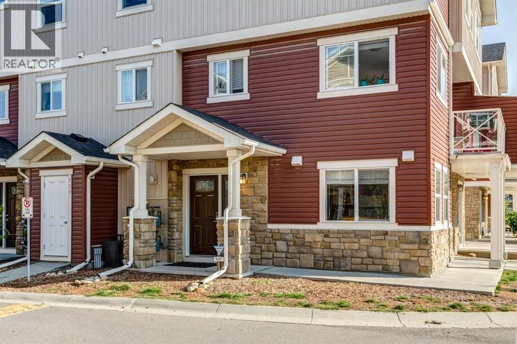 737 Skyview Ranch Grove NE