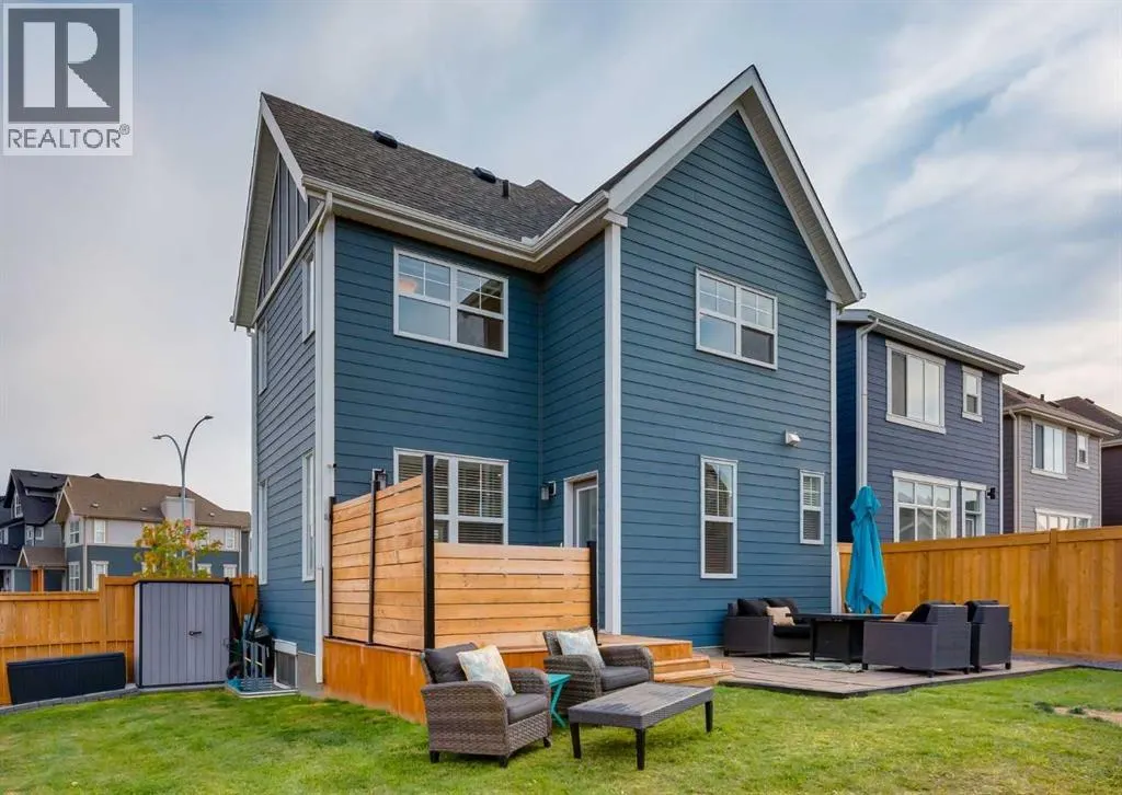 337 Masters Avenue SE