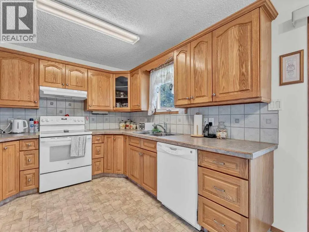 282 Shepherd Crescent SE