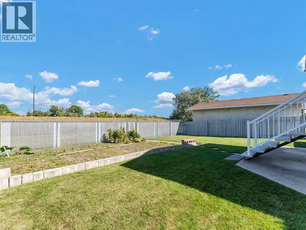 282 Shepherd Crescent SE