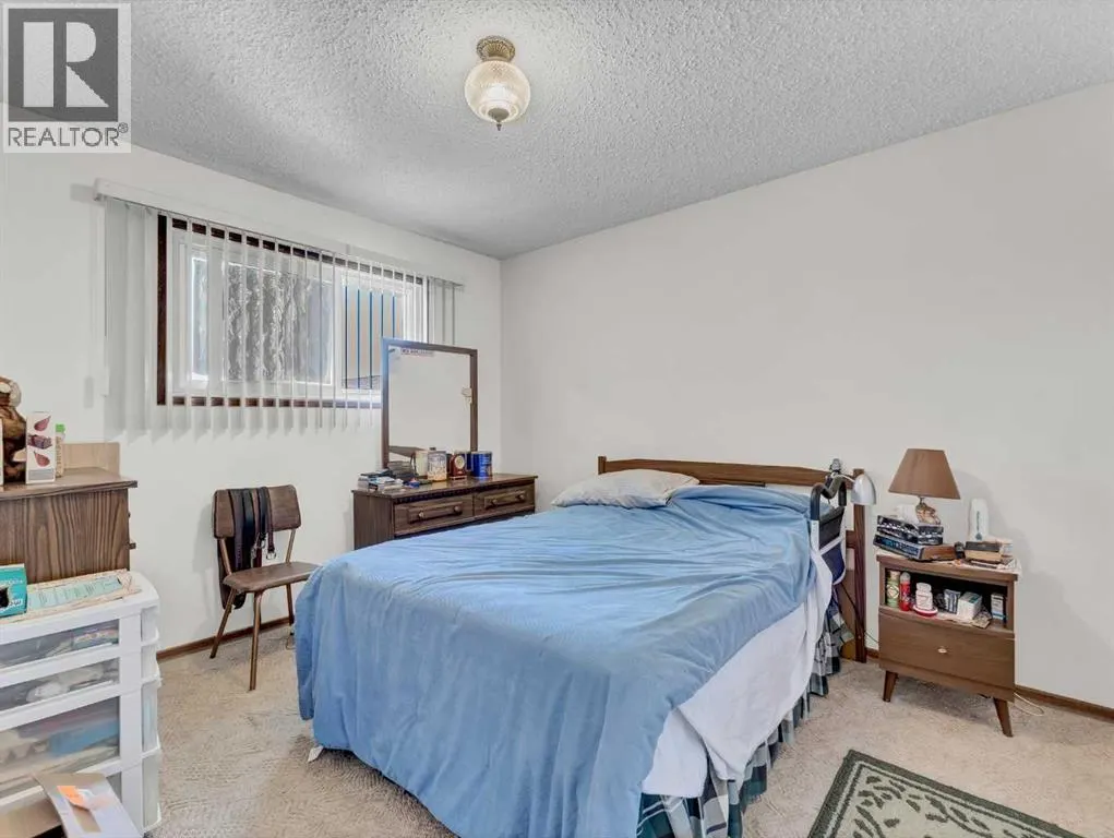 282 Shepherd Crescent SE