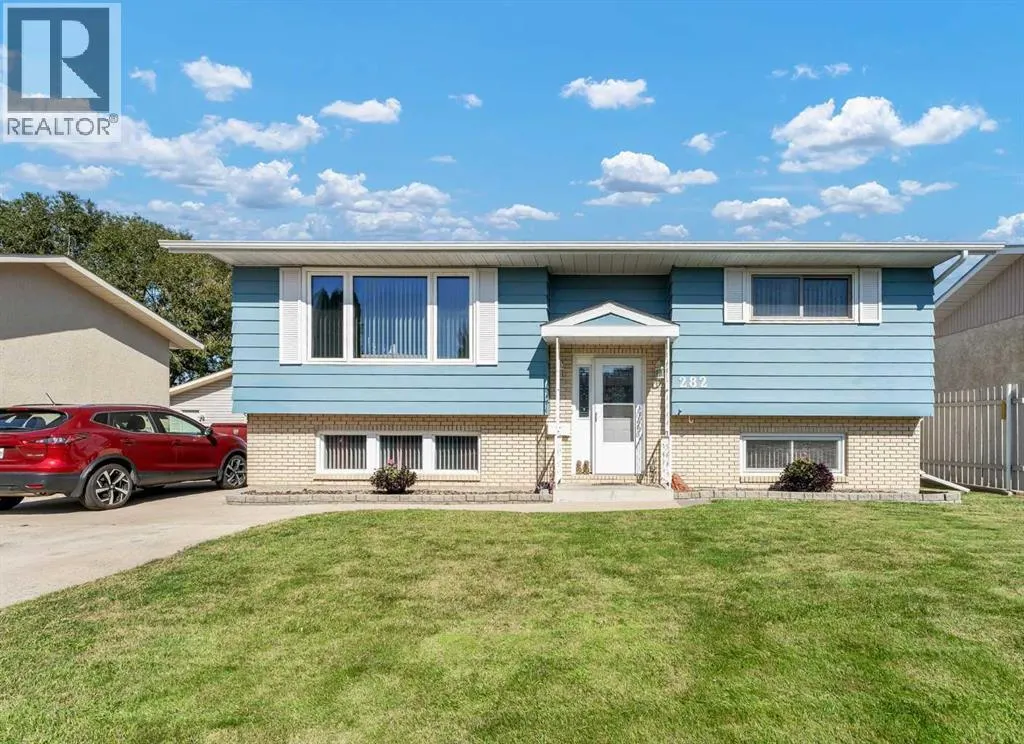 282 Shepherd Crescent SE