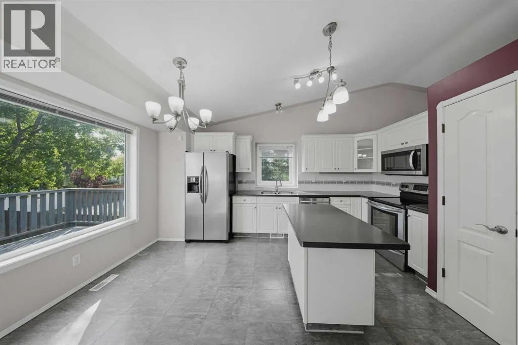 71 Doran Crescent