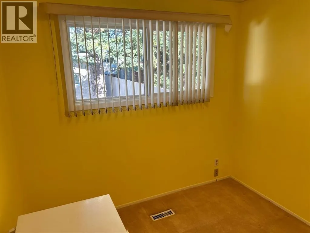 343 Laval Boulevard W