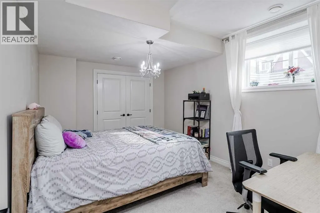 310 Mahogany Manor SE
