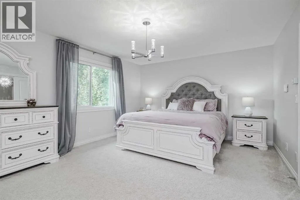 310 Mahogany Manor SE
