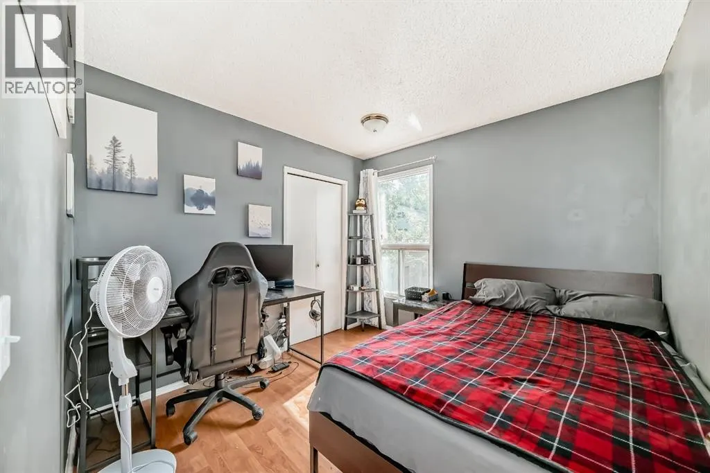 72 Berkley Close NW