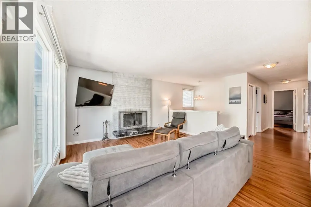 72 Berkley Close NW