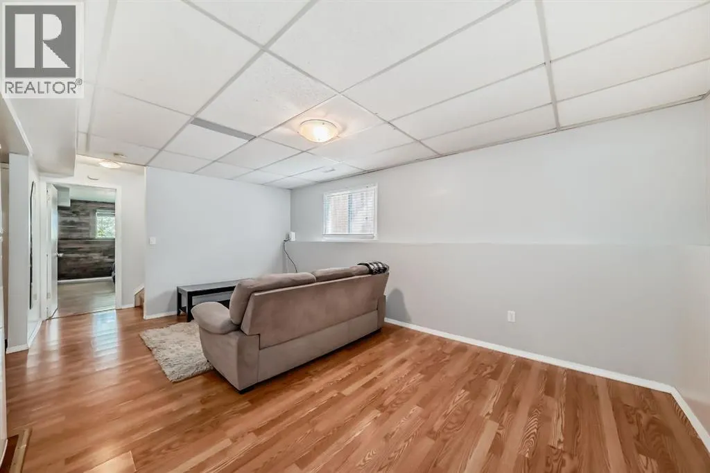 72 Berkley Close NW