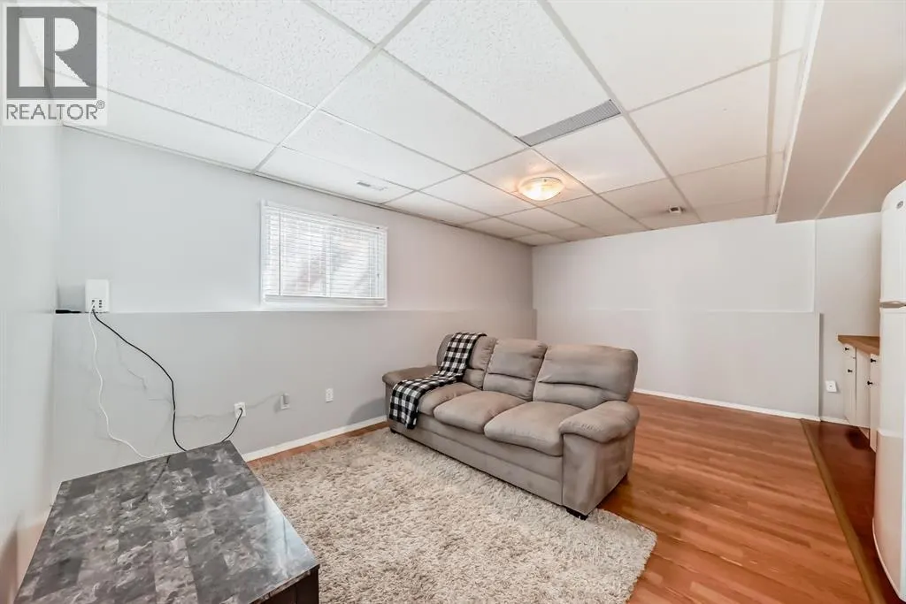 72 Berkley Close NW