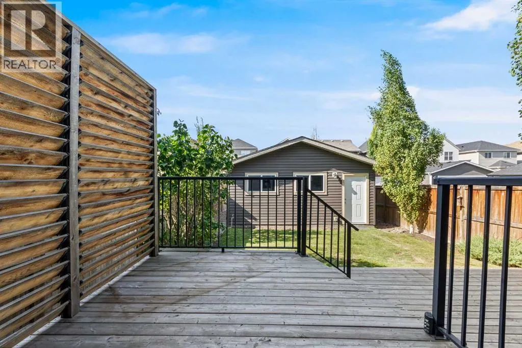 116 Copperpond Parade SE