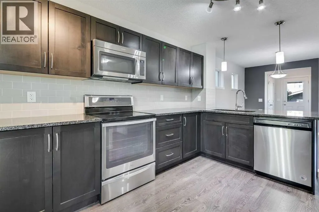 116 Copperpond Parade SE