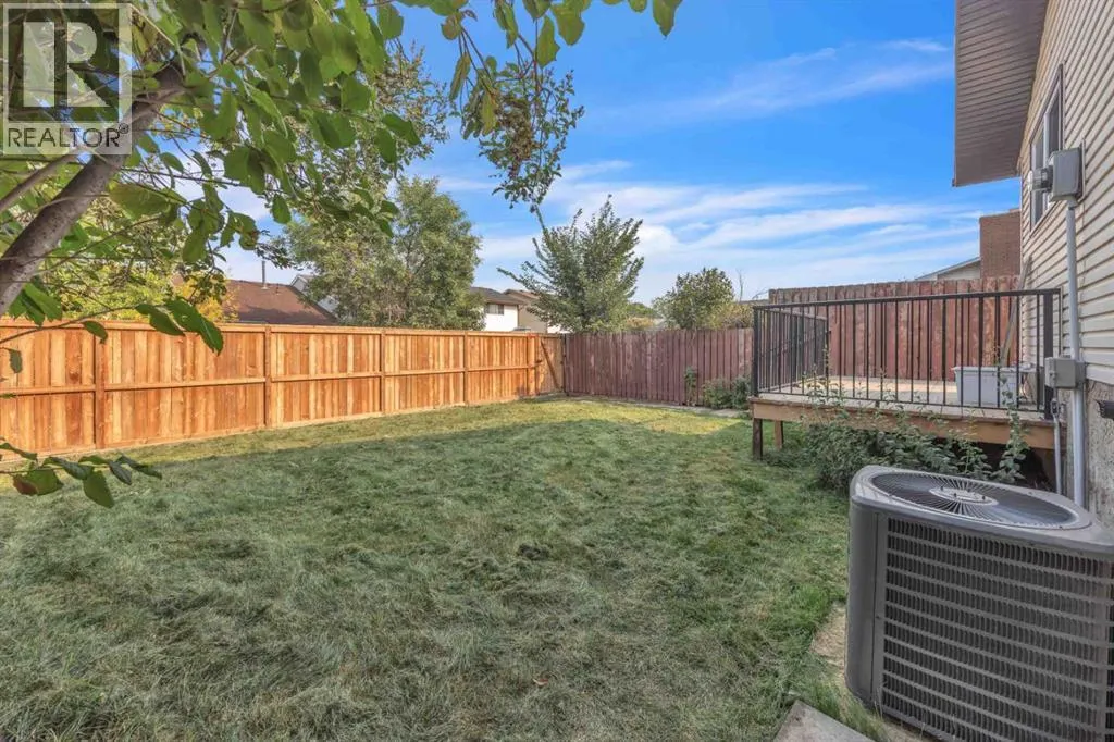 124 Templeridge Close NE