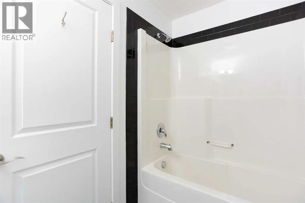 6508, 11811 Lake Fraser Drive SE